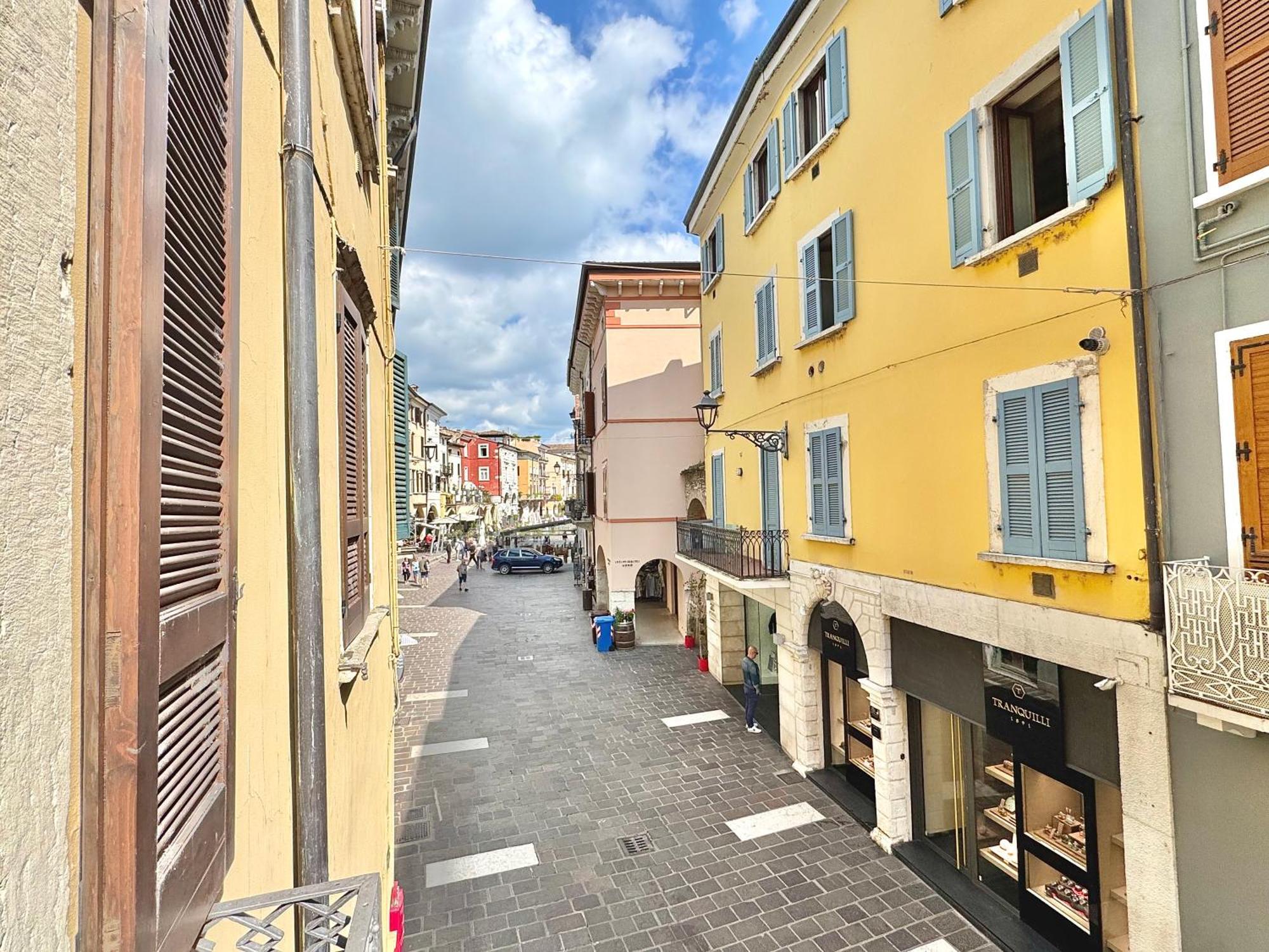 Casa La Margherita Desenzano del Garda Bagian luar foto